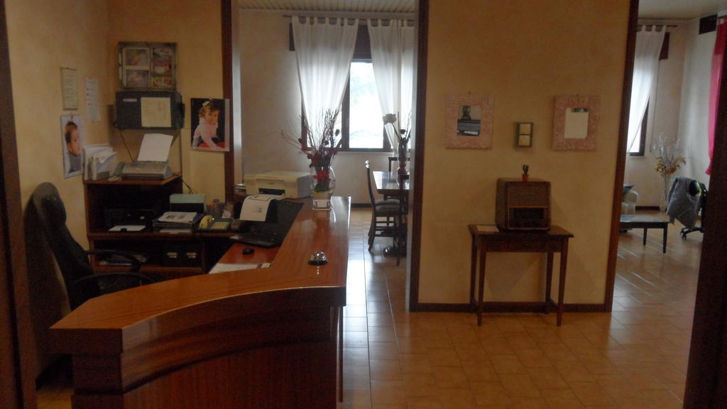 Отель Autostop Duardi Бертиноро Экстерьер фото